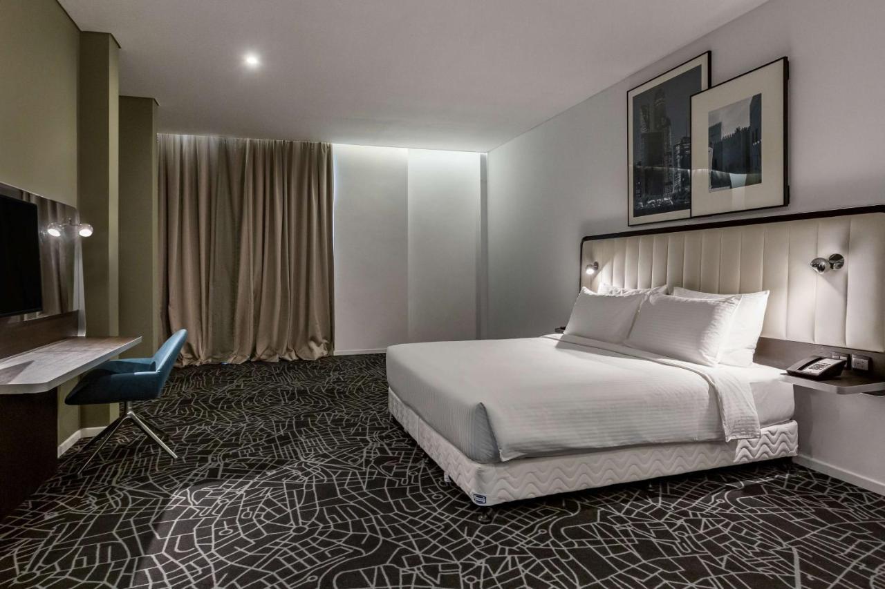 Radisson Hotel & Apartments Dammam Industrial City ภายนอก รูปภาพ
